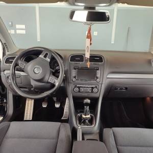GOLF VI