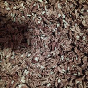 Prodaju se orasi očišćeni 60kn/kg