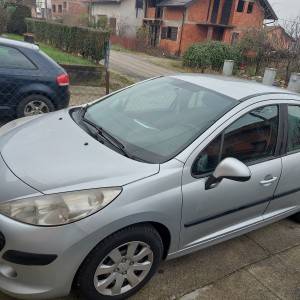 Prodaja automobila