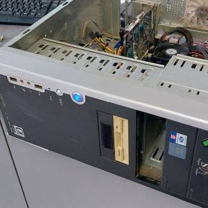 Prodaje se stolno računalo bez monitora