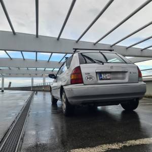 399€ - Mazda 323p - 1.3i - reg do 2/2023 - RabljenaVozila.eu