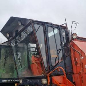 KABINA DEUTZ FAHR