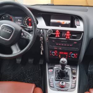 Audi A4 Avant 2,0 TDI 3x S line