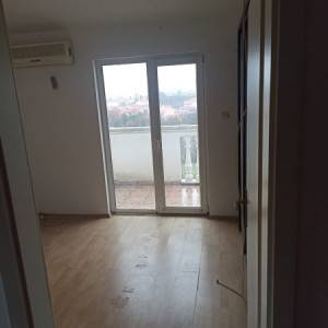 Prodaje se stan u medulinu 30 m2 s 2 balkona