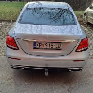 Mercedes E 220