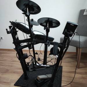 Roland TD - 1DMK V - drums