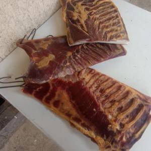 Prodajem suhomesnate proizvode