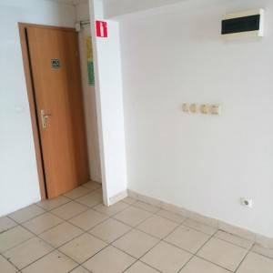Iznajmljuje se poslovni prostor