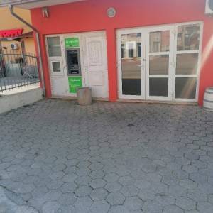 Iznajmljuje se poslovni prostor
