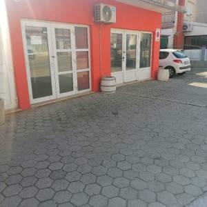 Iznajmljuje se poslovni prostor