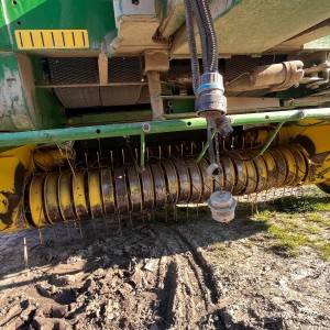 John Deere 582