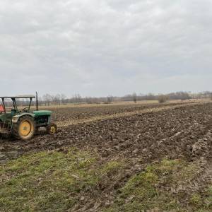 Prodajem John deere lanz 500