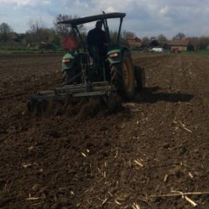 Prodajem John deere lanz 500