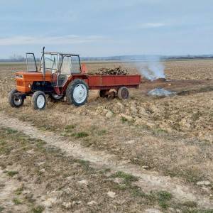Traktor Štore 402