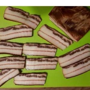 Domaca kobasica i slanina