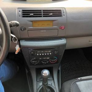 Citroen c4 1.4 16 V, 172000 km, klima, servisiran, nove gume, odličan