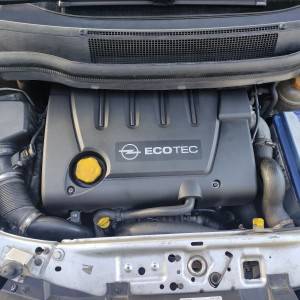Prodajem Opel Zafira 1.9 CDTI