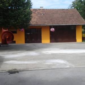 kuća - stambeni objekt