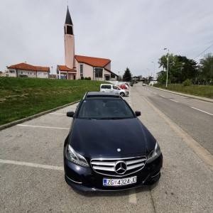 Mercedes E 220