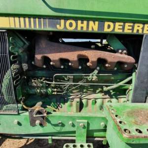 John Deere 3350