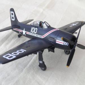 Maketa avion USN F8F-1 Bearcat 1/72 1:72