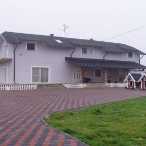 PRODAJEM KUĆU IVANIĆ GRAD-okolica