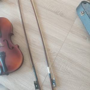 Violina antonius stradivarius cremonensis faciebat anno 1713
