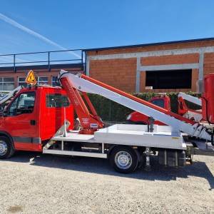 Iveco sa radnom košarom 16m, 2011g, B-kat, ODLIČNA