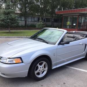 Prodajem Ford Mustang Cabriolet