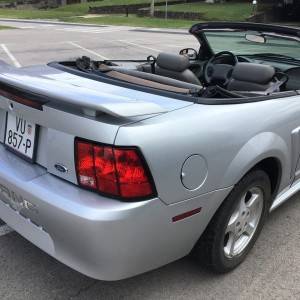 Prodajem Ford Mustang Cabriolet