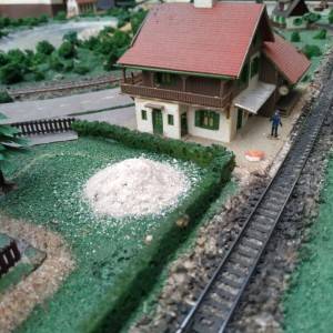 Maketa Mehano mjerilo N 1:160, očuvana i ispravna