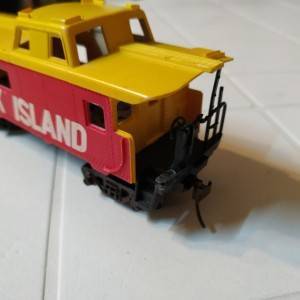 Caboose vagon s plastičnim osovinama H0 u dobrom stanju!
