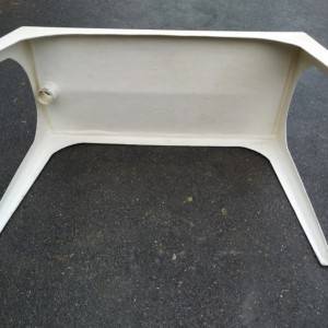 PVC bijeli stol za razne namjene dimenzije: 66,5 x 146 x 90