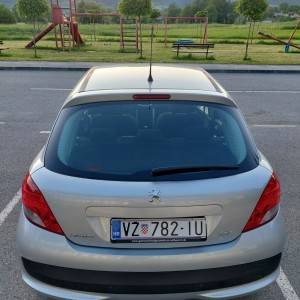 Peugeot 1.4 benzin + plin