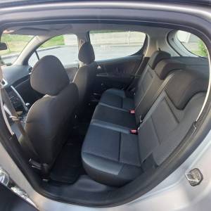 Peugeot 1.4 benzin + plin