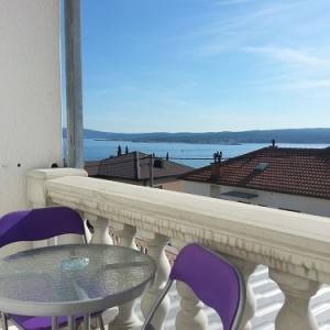 ***CRIKVENICA*** 8 dana – 7 noćenja za 4 osobe u ***apartman