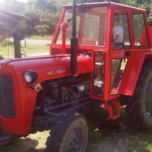 IMT 533 deluxe, generalno uređen traktor, reg do 5mj 2024g,