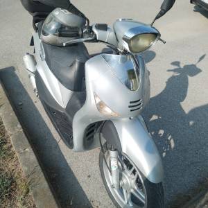 skuter cf moto 150ccm cijena 500 eura