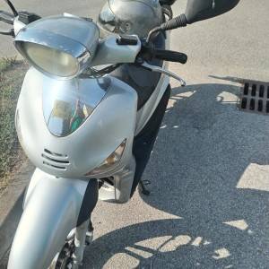 skuter cf moto 150ccm cijena 500 eura