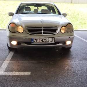 Mercedes C-220 reg cijelu godinu ODLIČAN