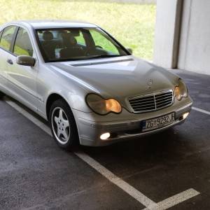 Mercedes C-220 reg cijelu godinu ODLIČAN