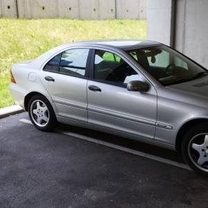 Mercedes C-220 reg cijelu godinu ODLIČAN