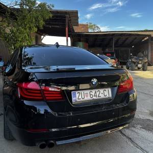 Prodajem automobil