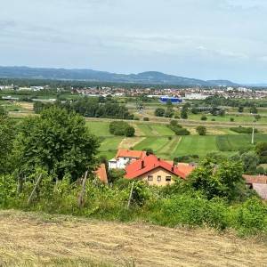 Prodaje se građevinsko zemljište na izuzetnoj lokaciji 2