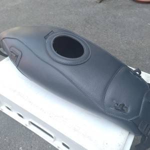 Bagster zaštita za tank motocikl GSX750F u odličnom stanju