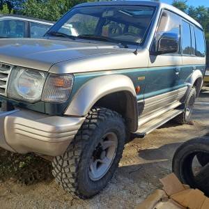 Mitsubishi Pajero 2. 5 TD