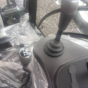 traktor ARMATRAC 604e