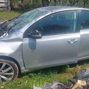 VW Golf VI 2.0 TDI KARAMBOL, 1.VLASNIK - KOMPLET