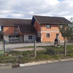 Kuča i građevinsko zemljište Sesvete Kraljevečki Novaki