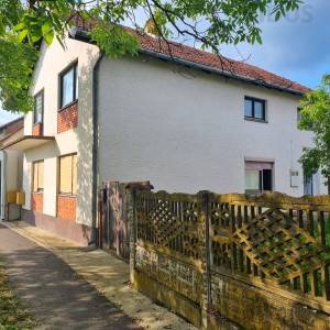 Obiteljska kuća s velikom okućnicom - Bošnjaci